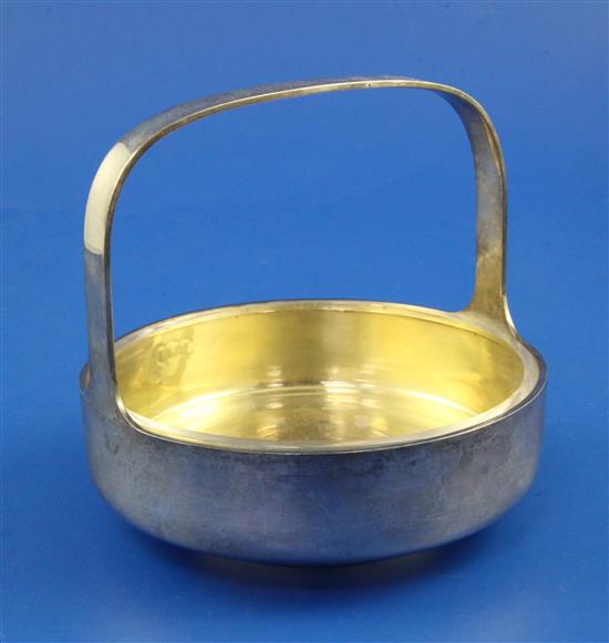 A modern silver bonbon basket by Robert Welch, 10 oz.
